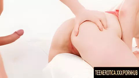 The type kisses the wide gimbal of a blonde and puts a dick in anal