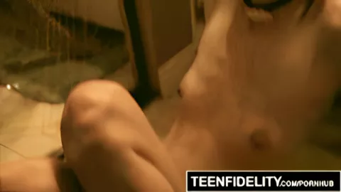 Tinka year ends up from fisting and hard fucking with a big dick